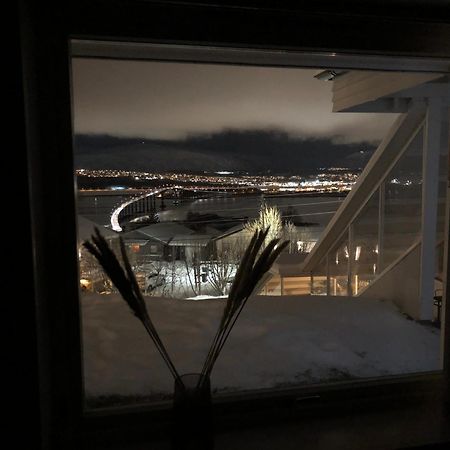 Appartamento Moderne Og Trivelig Leilighet, Med Unik Utsikt Tromsø Esterno foto